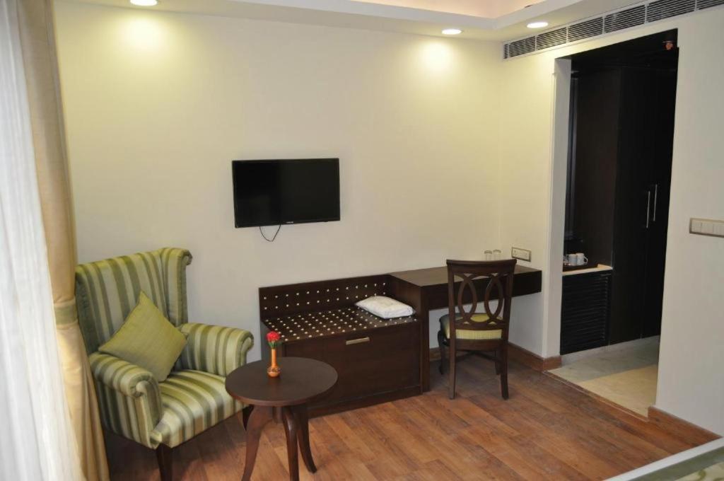 The Grand Orion - Greater Kailash New Delhi Extérieur photo
