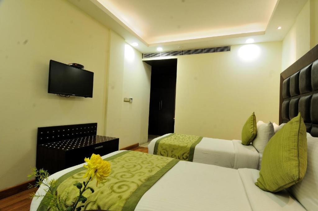 The Grand Orion - Greater Kailash New Delhi Extérieur photo
