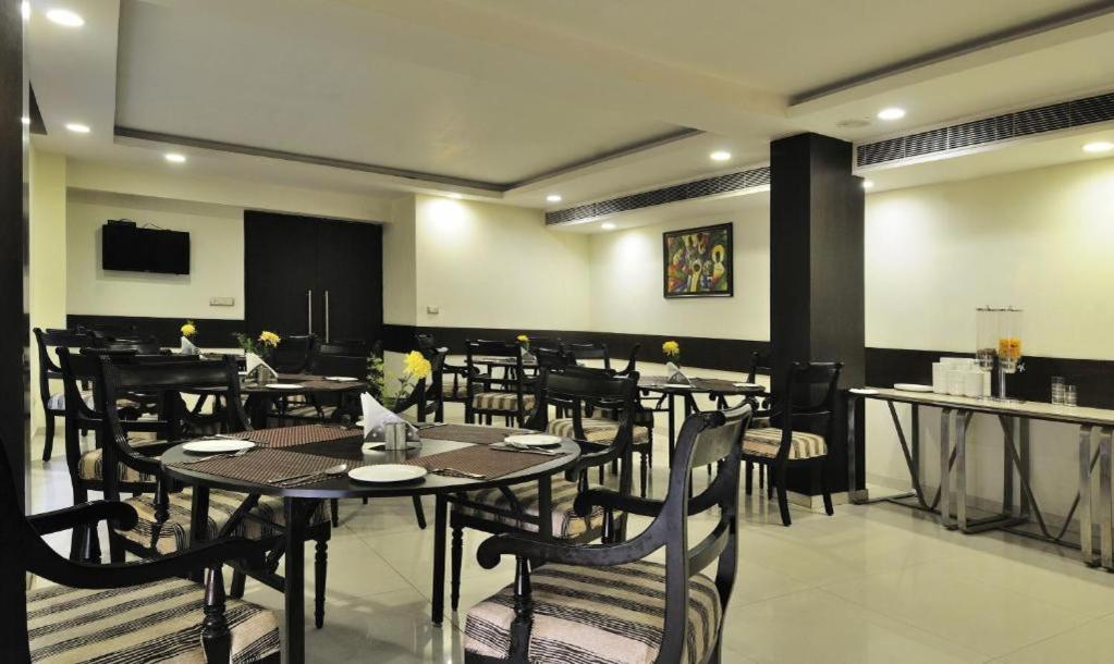 The Grand Orion - Greater Kailash New Delhi Extérieur photo