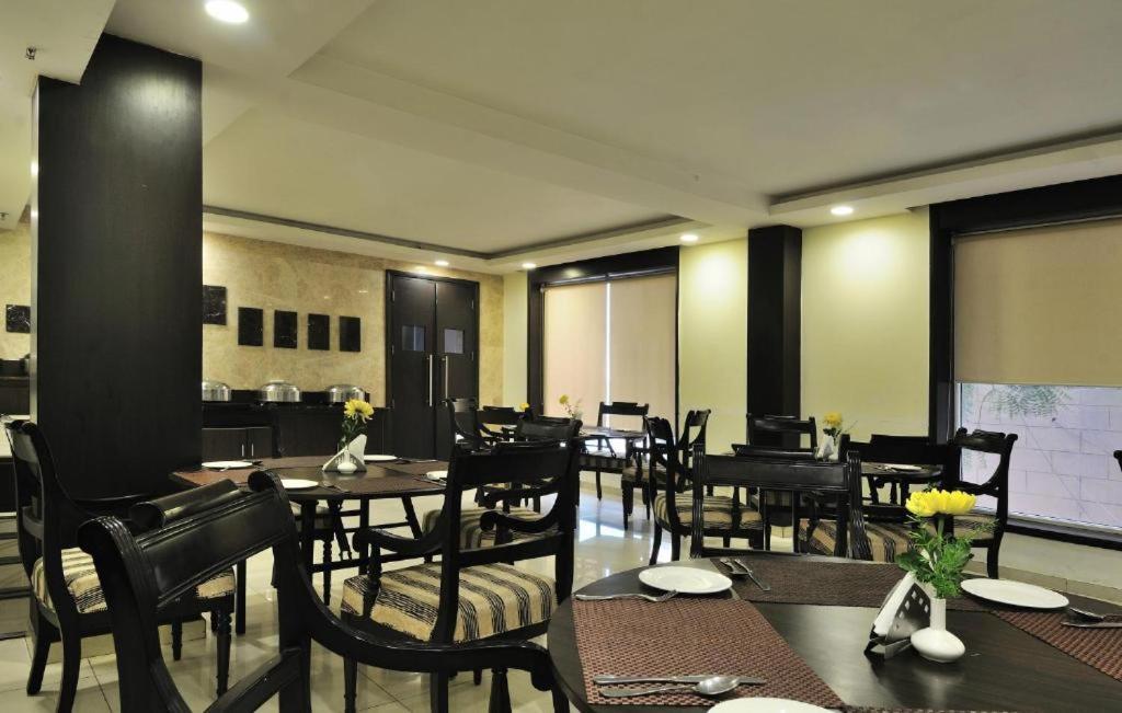 The Grand Orion - Greater Kailash New Delhi Extérieur photo